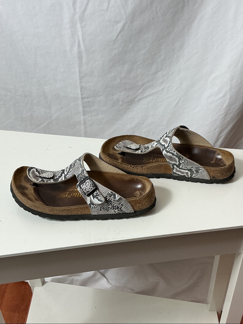 Birkenstock Snake-Print Toe-Thong Sandals - Picture 5 of 9